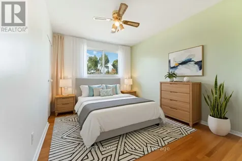 2221 Circle Place Ottawa ON K1G 3E2
