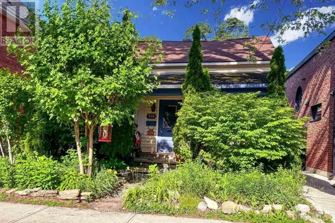 310 Maple Street Collingwood ON L9Y 2R4