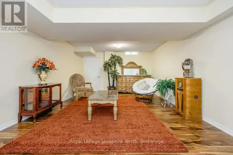 22 Berkshire Avenue Wasaga Beach ON L9Z 0G3