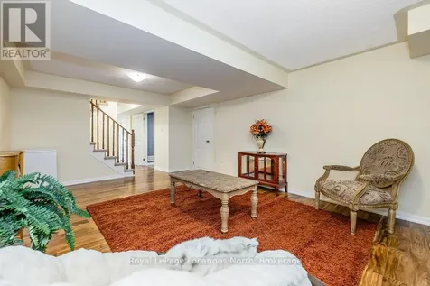 22 Berkshire Avenue Wasaga Beach ON L9Z 0G3