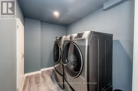 22 Berkshire Avenue Wasaga Beach ON L9Z 0G3