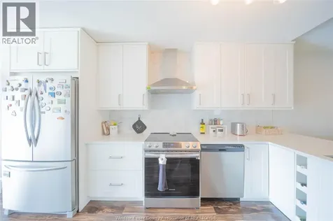 3222 Seville Avenue Windsor ON N8N 0A4