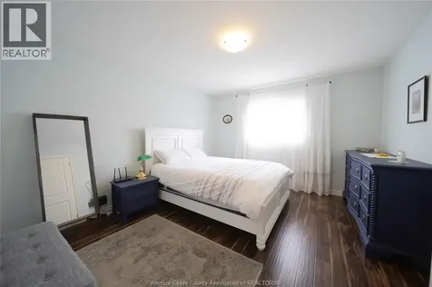 3222 Seville Avenue Windsor ON N8N 0A4
