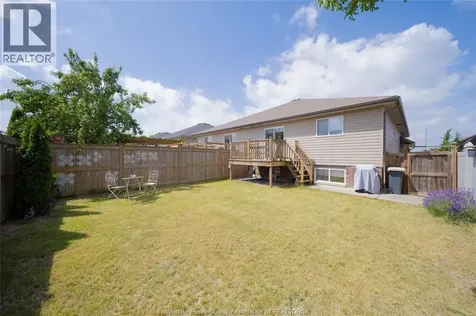3222 Seville Avenue Windsor ON N8N 0A4