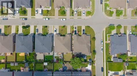 3222 Seville Avenue Windsor ON N8N 0A4