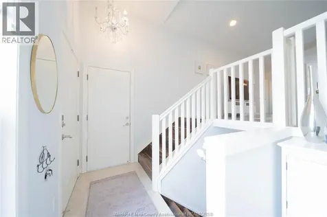 3222 Seville Avenue Windsor ON N8N 0A4