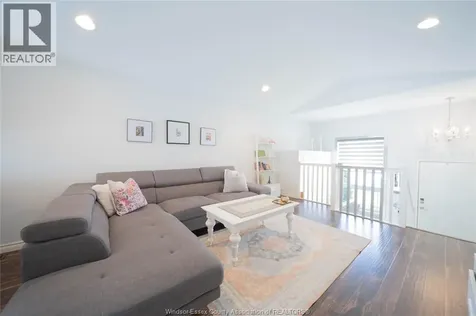 3222 Seville Avenue Windsor ON N8N 0A4