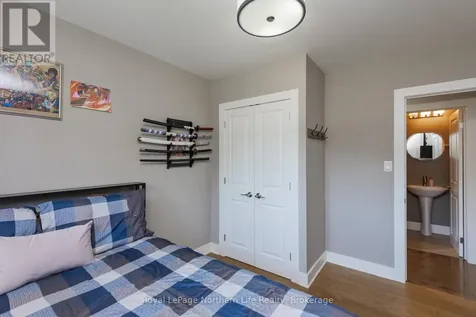 64 Eglington Road South Callander ON P0H 1H0