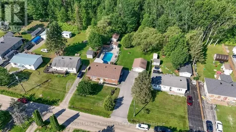 64 Eglington Road South Callander ON P0H 1H0