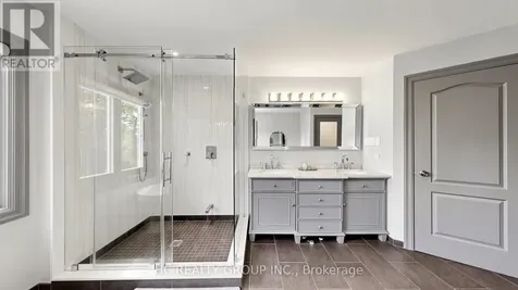 61 Sherrick Drive Whitchurch-stouffville ON L4A 2E9