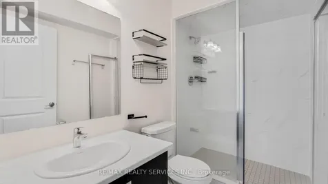 585 Colborne Street East Brantford ON N3S 0K4