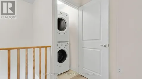 585 Colborne Street East Brantford ON N3S 0K4