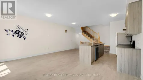 585 Colborne Street East Brantford ON N3S 0K4