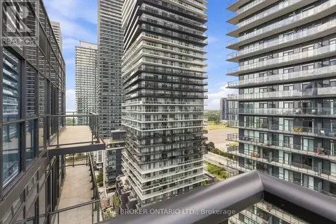 39 Annie Craig Drive Toronto (mimico) ON M8V 0H1