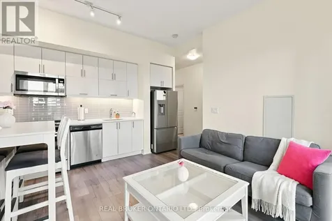 39 Annie Craig Drive Toronto (mimico) ON M8V 0H1