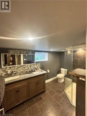 9 Crown Street Brantford ON N3T 5L3