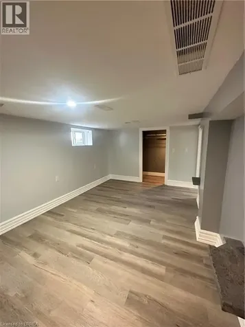 9 Crown Street Brantford ON N3T 5L3