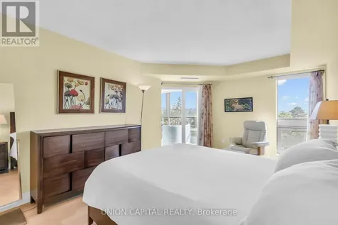 265 Westcourt Place Waterloo ON N2L 6E4