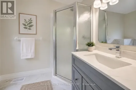569 Violet Street Waterloo ON N2V 2T8
