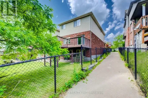 569 Violet Street Waterloo ON N2V 2T8