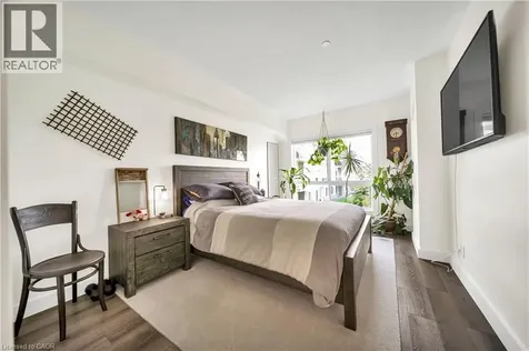 8 Harris Street Cambridge ON N1R 8R1