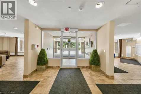 8 Harris Street Cambridge ON N1R 8R1