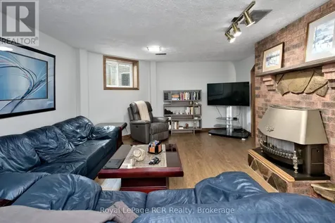 935 27th Street West Georgian Bluffs ON N4K 0G3
