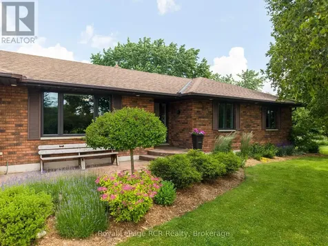 935 27th Street West Georgian Bluffs ON N4K 0G3