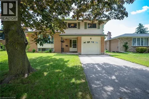 99 Lorraine Avenue Kitchener ON N2B 2N1