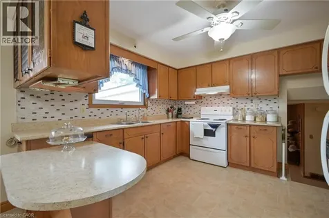 99 Lorraine Avenue Kitchener ON N2B 2N1
