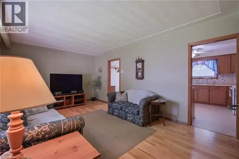 99 Lorraine Avenue Kitchener ON N2B 2N1