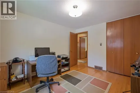 99 Lorraine Avenue Kitchener ON N2B 2N1