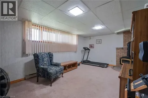 99 Lorraine Avenue Kitchener ON N2B 2N1