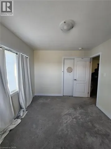 5 Keelson Street Welland ON L3B 0M2