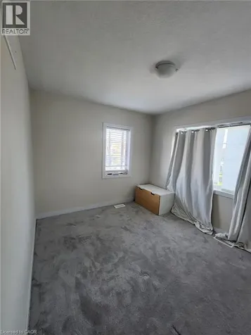 5 Keelson Street Welland ON L3B 0M2