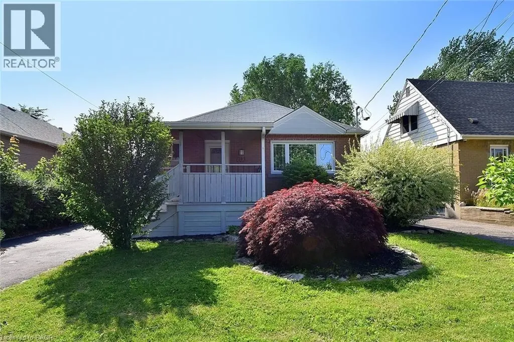 282 East 38th Street Hamilton ON L8V 4G3