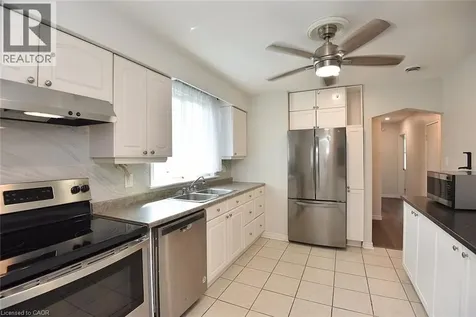 282 East 38th Street Hamilton ON L8V 4G3