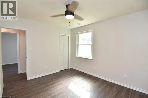282 East 38th Street Hamilton ON L8V 4G3