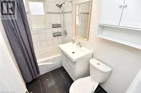 282 East 38th Street Hamilton ON L8V 4G3