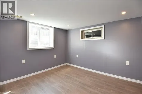 282 East 38th Street Hamilton ON L8V 4G3