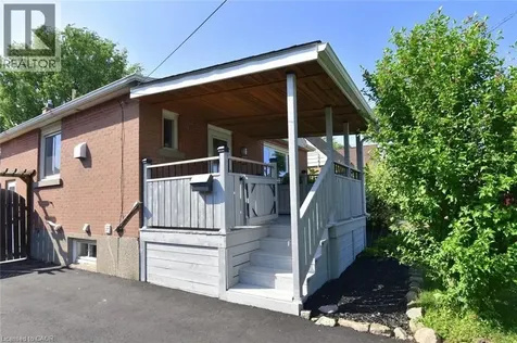 282 East 38th Street Hamilton ON L8V 4G3
