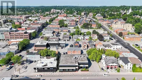 19 Front Street Orillia ON L3V 4R6