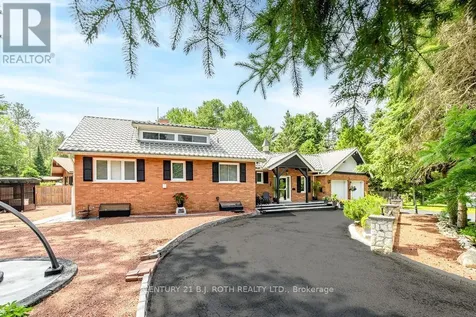31 Robern Avenue Tiny ON L0L 2J0