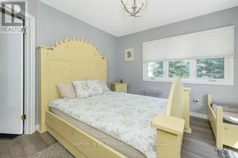 31 Robern Avenue Tiny ON L0L 2J0