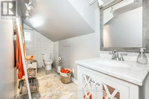 31 Robern Avenue Tiny ON L0L 2J0