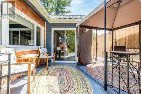 31 Robern Avenue Tiny ON L0L 2J0