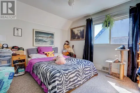 72 Dunedin Street Orillia ON L3V 5T5