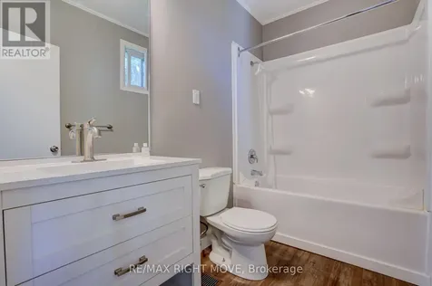72 Dunedin Street Orillia ON L3V 5T5
