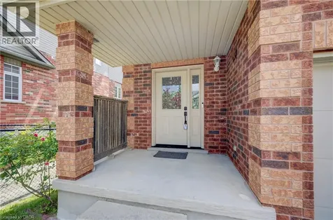 569 Violet Street Waterloo ON N2V 2T8