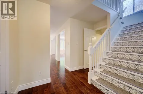 569 Violet Street Waterloo ON N2V 2T8